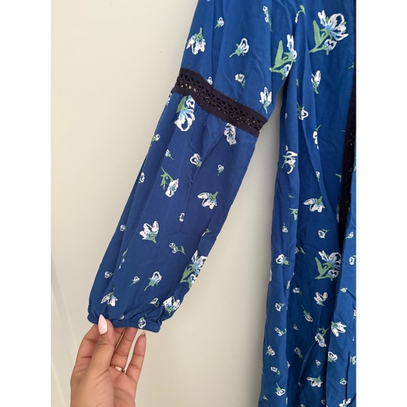 Matilda Jane Day Tripping Tunic Dress Blue Floral Crochet Lace V-Neck Size XS - Picture 3 of 9